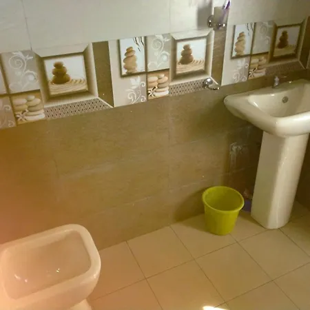 Two Hearts Homestay *