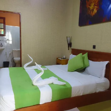 Red Wood Guest house Nuwara Eliya