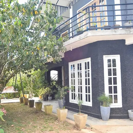 Heart Of The Hill Homestay