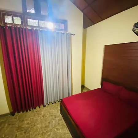 Homestay Crown Nuwara Eliya