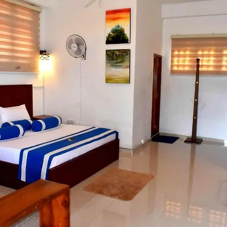 Bed & Breakfast Nature First 3*