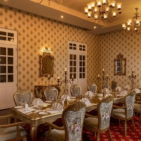 The Westbury Palace Hotel 5*