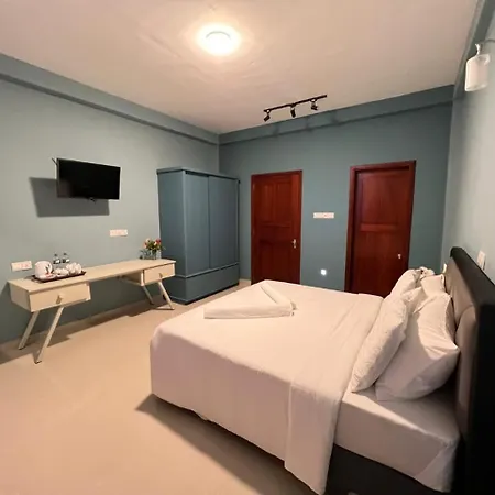 Moon Light Hotel