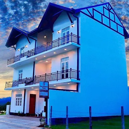 Hotel Queensland *