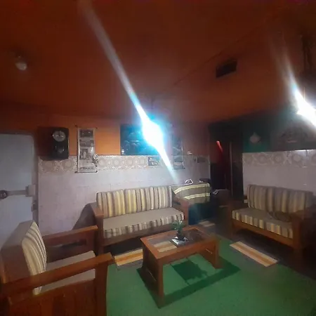 Cool Land Hot Hut & Restaurant Guest house 3*