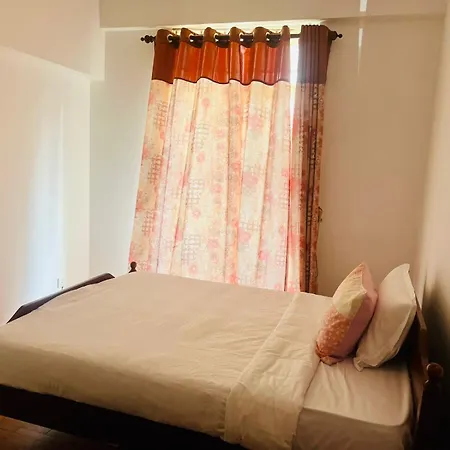 B1/2 Glenfall Residency *