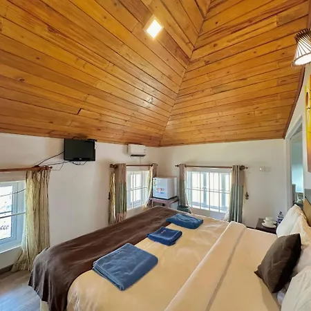 Hotel Royal Pearl Hills