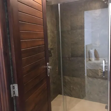 Galaxy Grand Hotel 3*