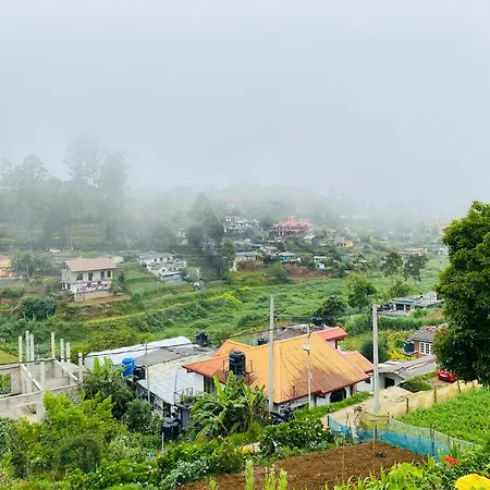 Guest house Chaminda Homes