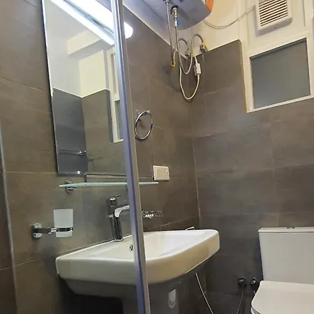 Mount View Two Bed Apartment *