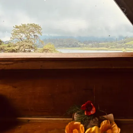 47 Nuwaraeliya Hotel 4*