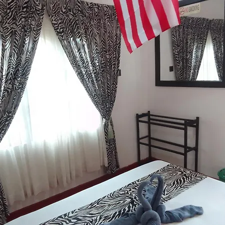 Red Wood Guest house 3*