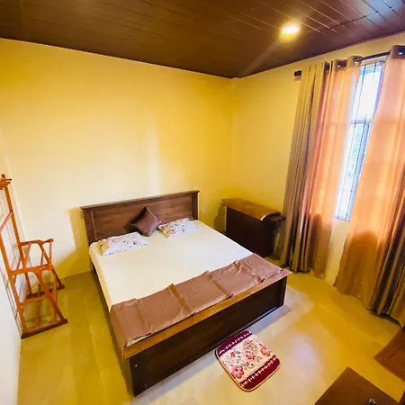 Hotel Rodda's Hillside *