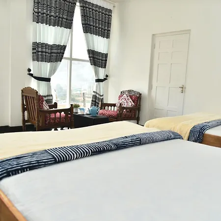 Shiny Cot Garden View Family Guest house Nuwara Eliya