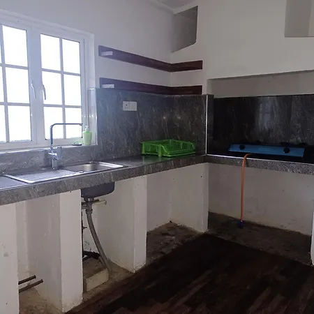 Windy Holiday Bungalow Apartment Nuwara Eliya