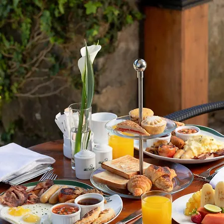 Villa The Hill Club Nuwara Eliya