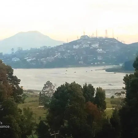 Nuwaraeliya Penthouse With Pool & Panaromic Views Apartment *