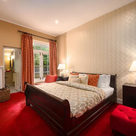 Villa Hill Rise Luxury & Stables By Edwards Collection -