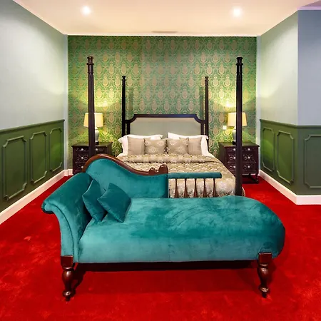 Hill Rise Luxury & Stables By Edwards Collection -