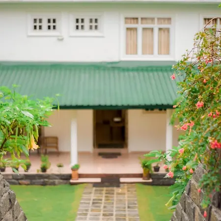 Hotel Oasis Hill Nuwara Eliya