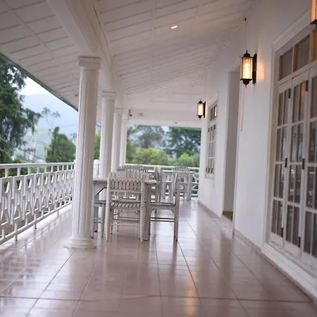 Oasis Hill Hotel Nuwara Eliya