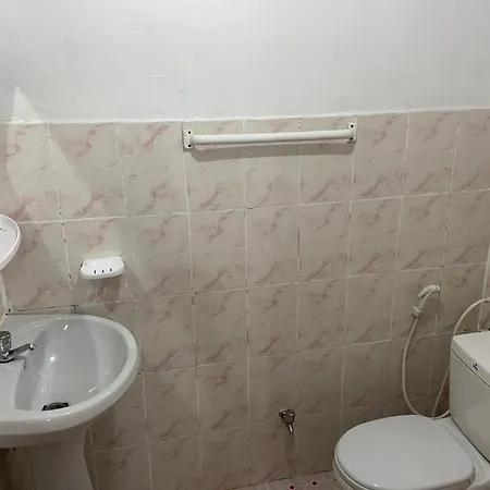 Guest house New Happy *