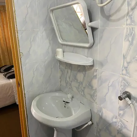 New Happy Guest house *