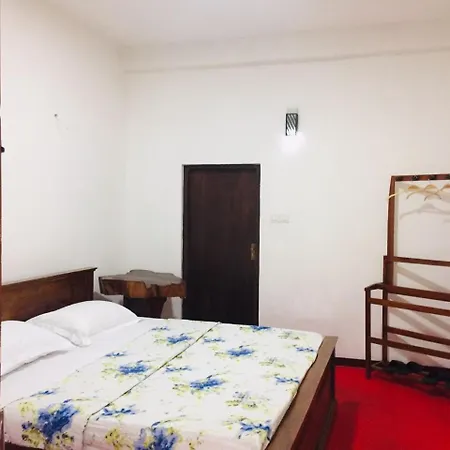 Thalagala Oya & Restaurant Hotel