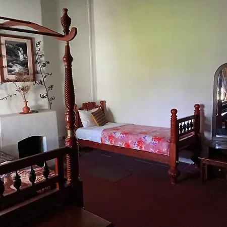 Chelthnam Holiday Bungalow Guest house
