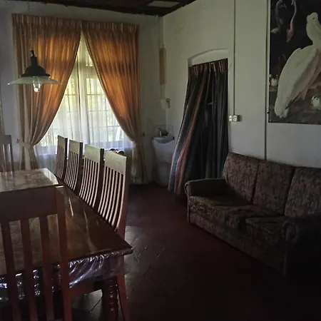 Guest house Chelthnam Holiday Bungalow Nuwara Eliya
