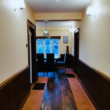 Villa Portswood Luxury Bungalow Nuwaraeliya *