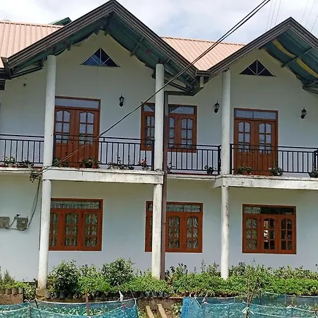 The Pearl White House Holiday home Nuwara Eliya