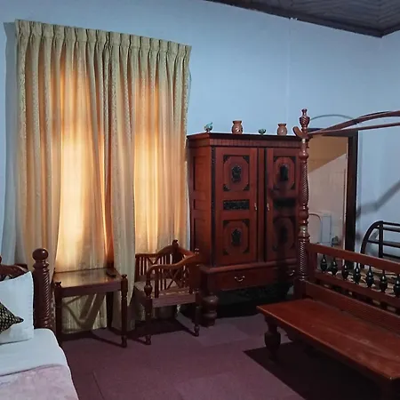 Chelthnam Holiday Bungalow Guest house