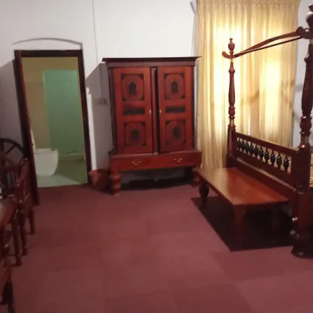Chelthnam Holiday Bungalow