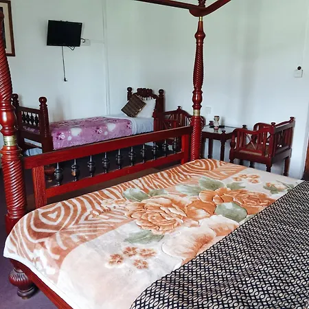 Chelthnam Holiday Bungalow *