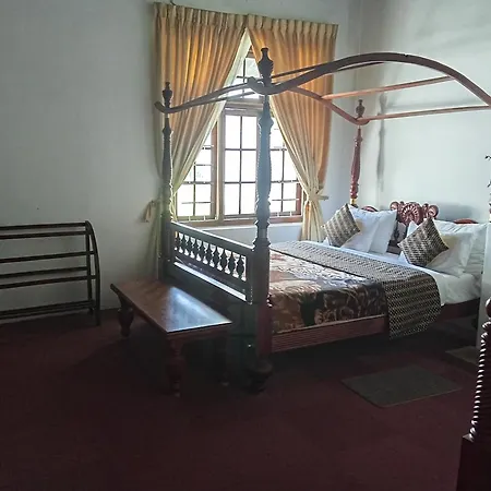 Chelthnam Holiday Bungalow