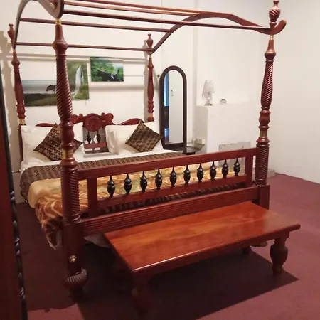 Chelthnam Holiday Bungalow