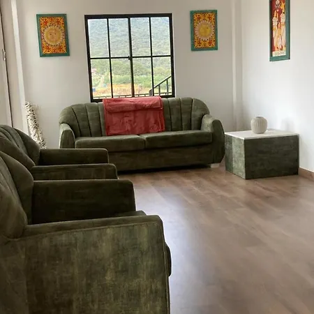 Villa Clover *