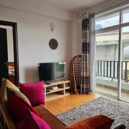 Cozy View 2 Bedroom With Kitchen Apartment Nuwara Eliya