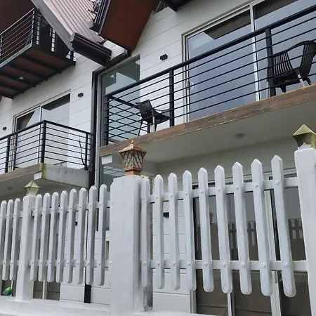 Mountain Misty - Nuwaraeliya Guest house *