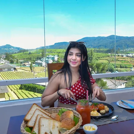 La Sky Hotel 4*
