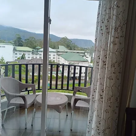 Glen Falls Nuwara Eliya
