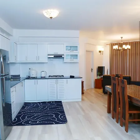 Ajymth Luxury - Lakeview Residencies - F24 *