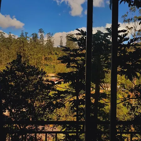 Hotel Summer View Nuwara Eliya