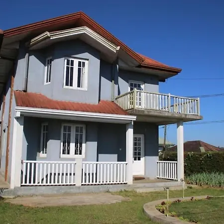 Nuwara Eliya Holiday Bungalow *