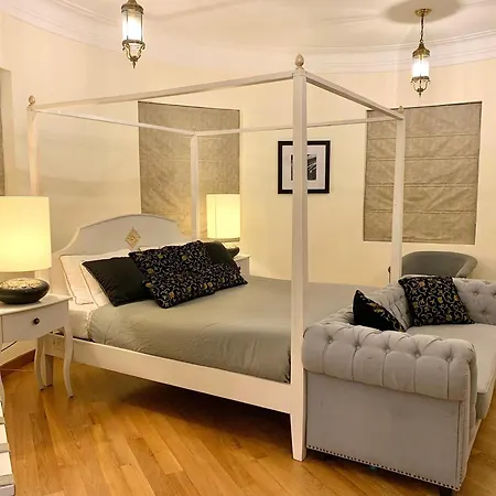 Superior Queen In Guest house Nuwara Eliya