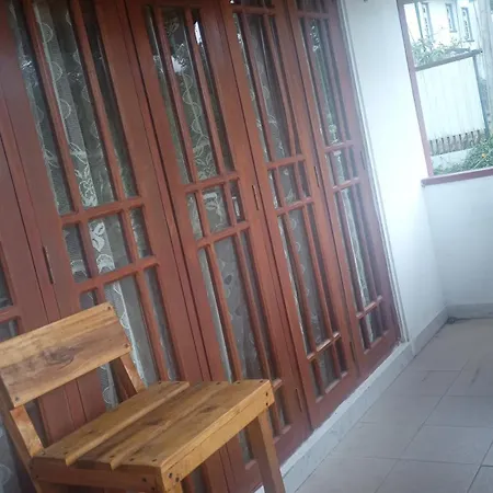 Inn Oviya Guest