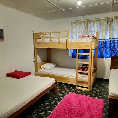 Haven Backpackers Hostel *