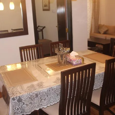 Glenashley Apartment *