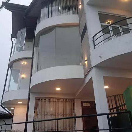 Niwasa Hills Guest house Nuwara Eliya
